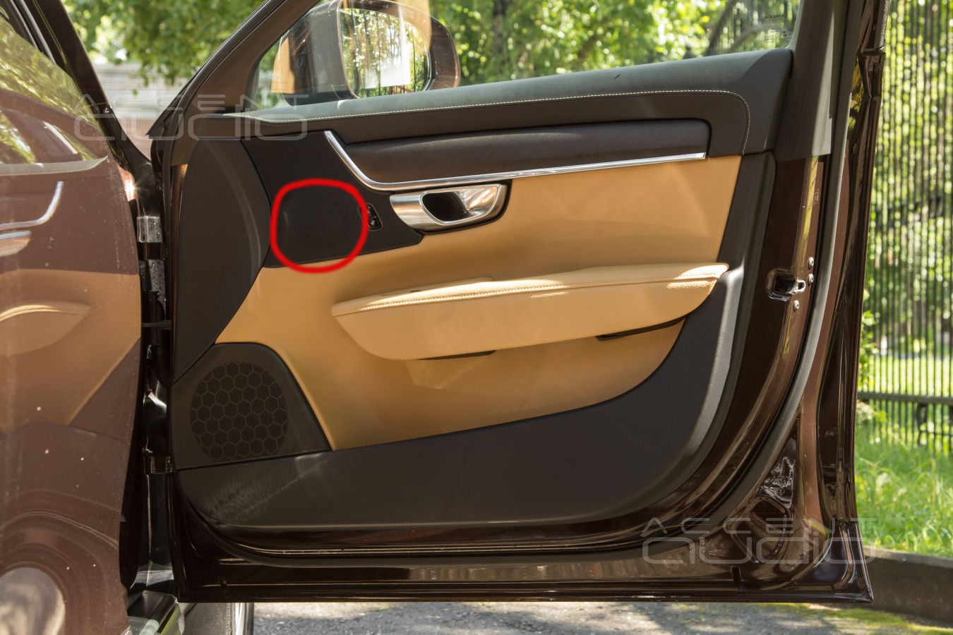 Новые среднечастотные динамики Brax ML3 в Volvo V90 Cross Country ШТАТНО !