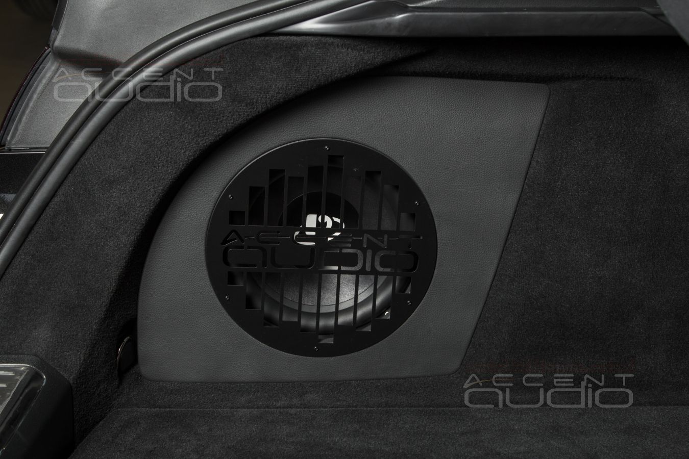 Сабвуфер-стелс и динамик Dego специально для Mercedes-Benz GLE Coupe AMG 53