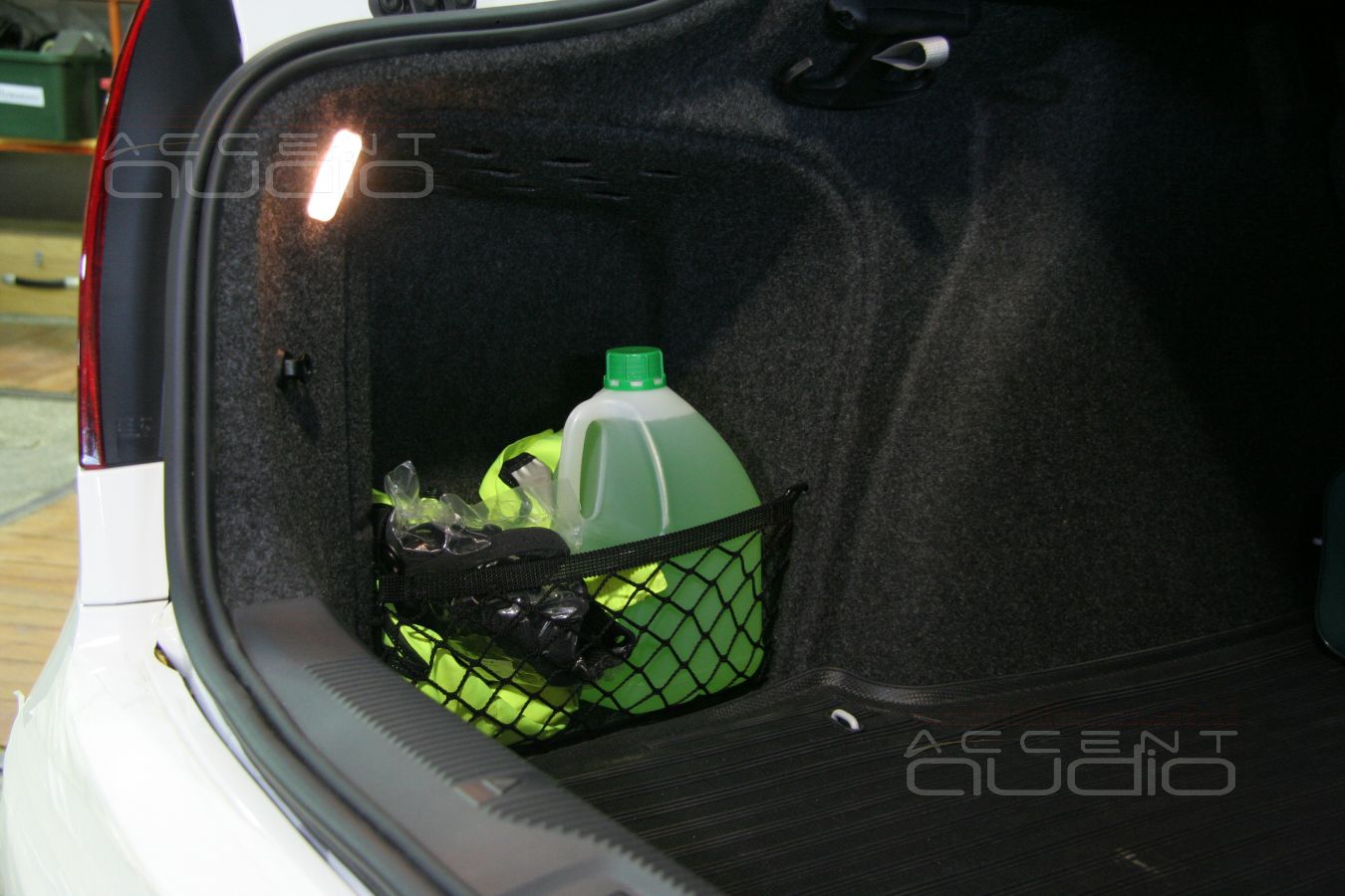 Установка усилителя и процессора в SKODA Octavia