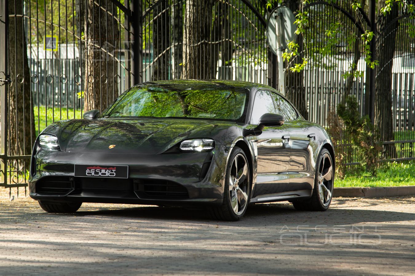 Техническое задание на построение премиальной аудиосистемы в Porsche Taycan