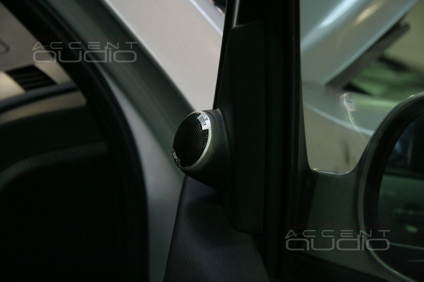 Установка акустики в SsangYong Rexton