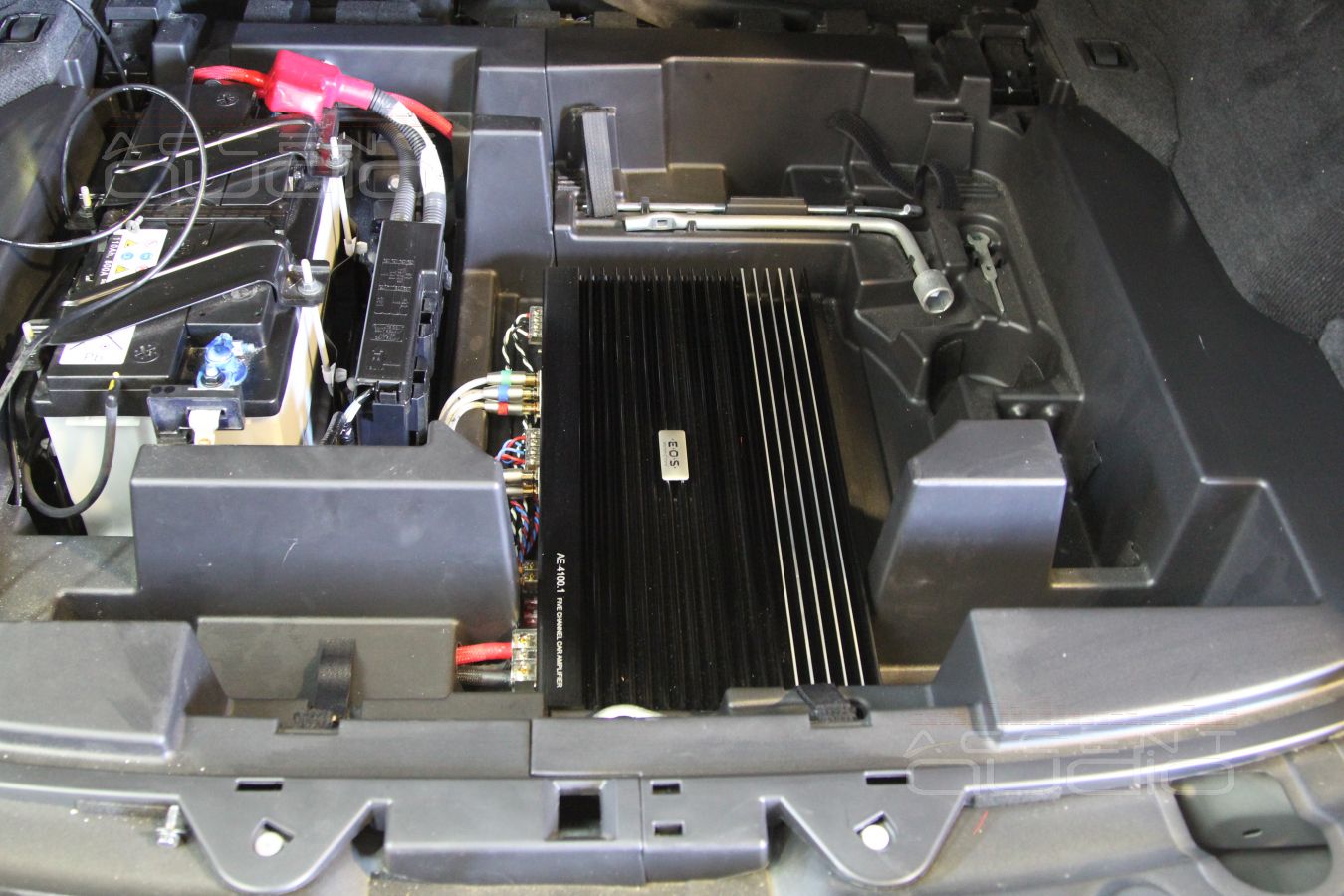 Установка усилителей и процессора в Infiniti FX