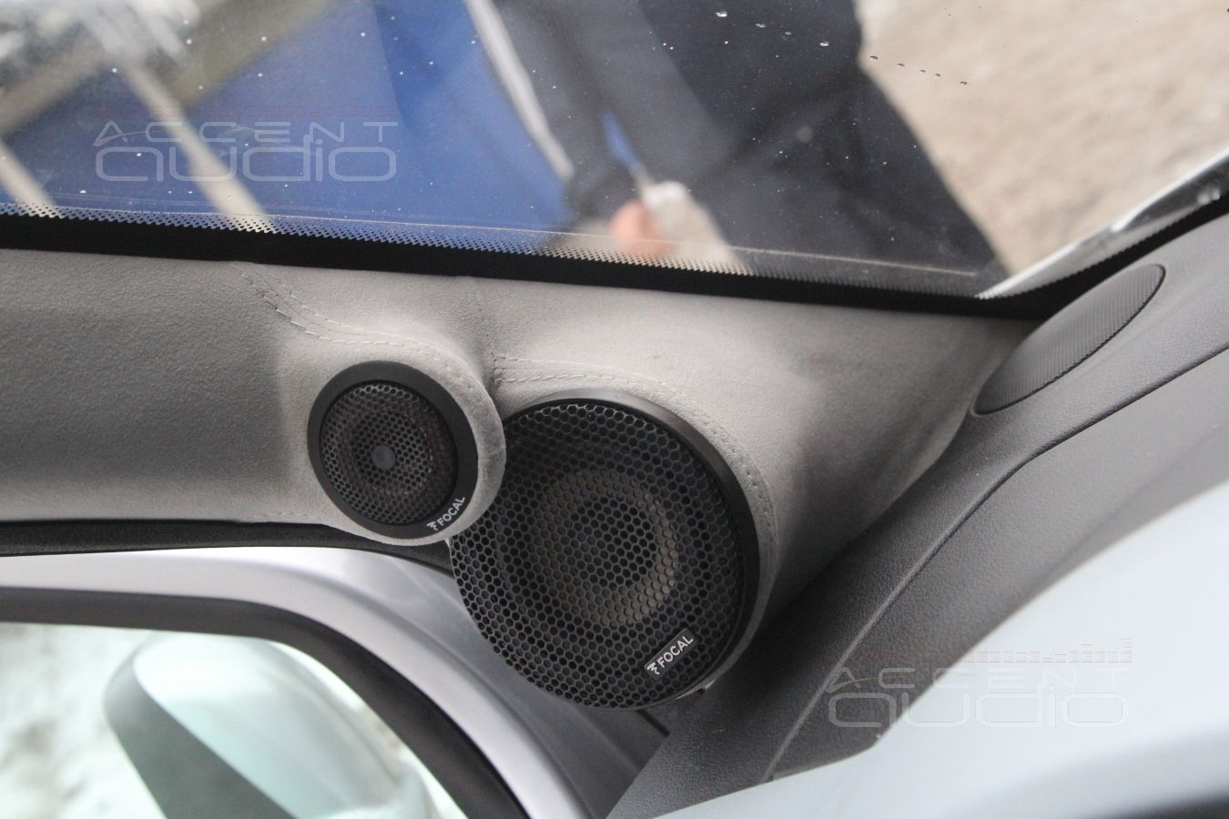 Установка акустики Focal Performance F3