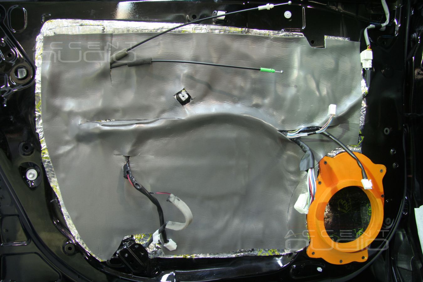 Шумоизоляция и аудиоподготовка Toyota Highlander