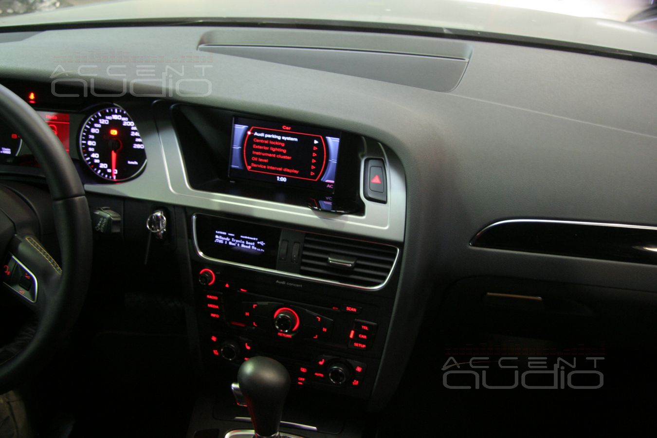 Оригинальная установка Pioneer DEX-P99RS в Audi