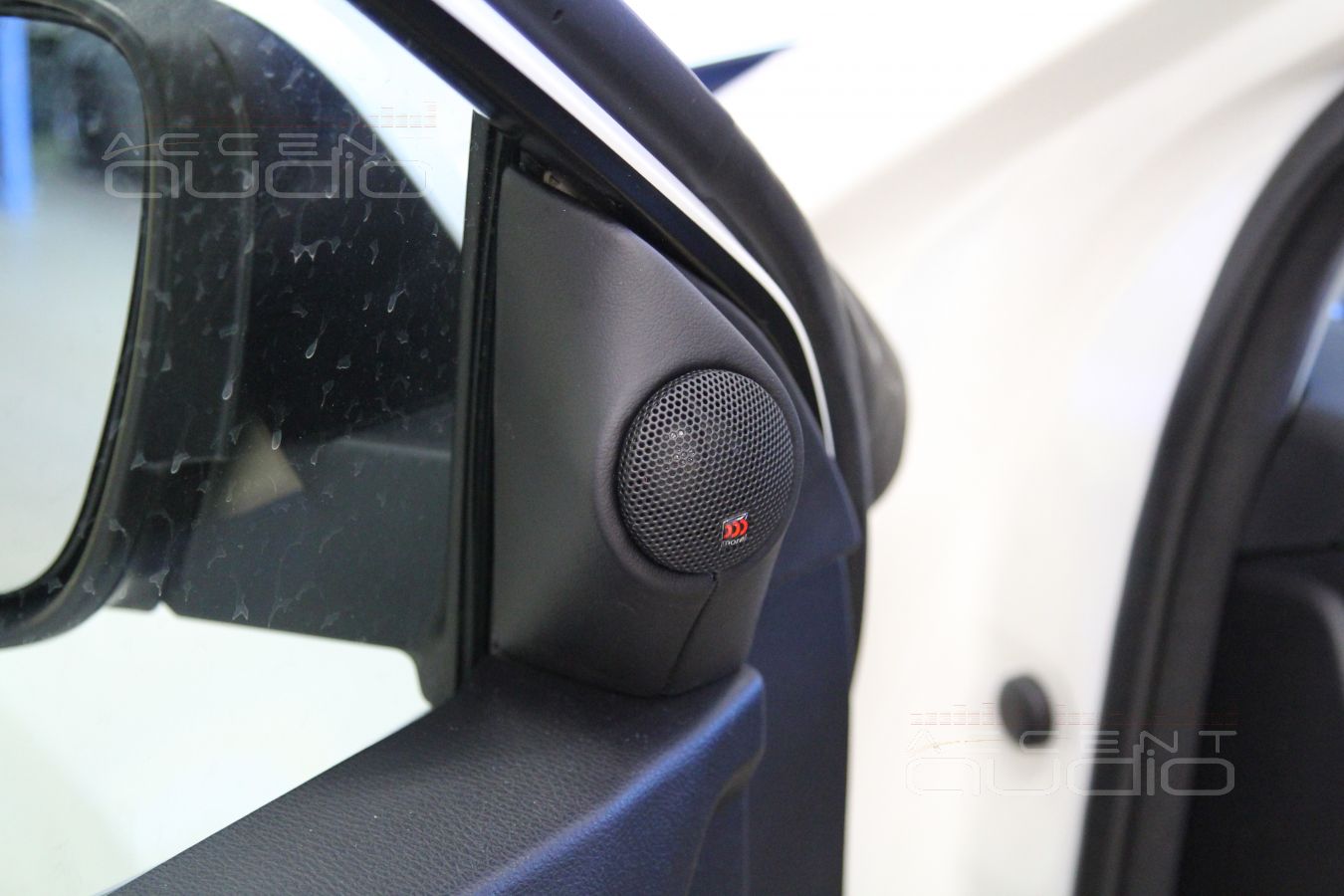 Установка Средне-Высокочастотников Morel CDM600