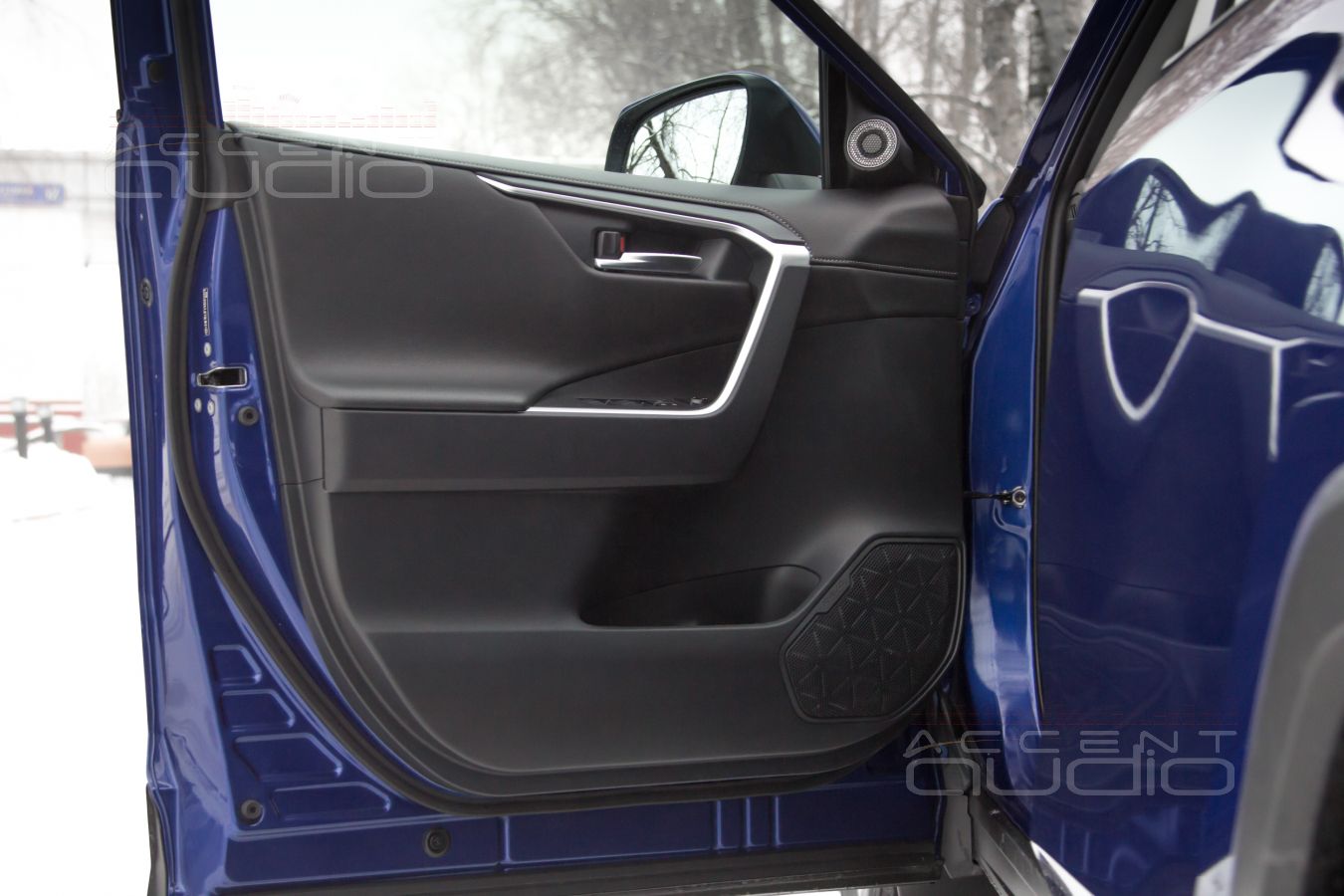 Новые мидбасы Eton Graphit 16 в дверях Toyota RAV4 – отвал бошки