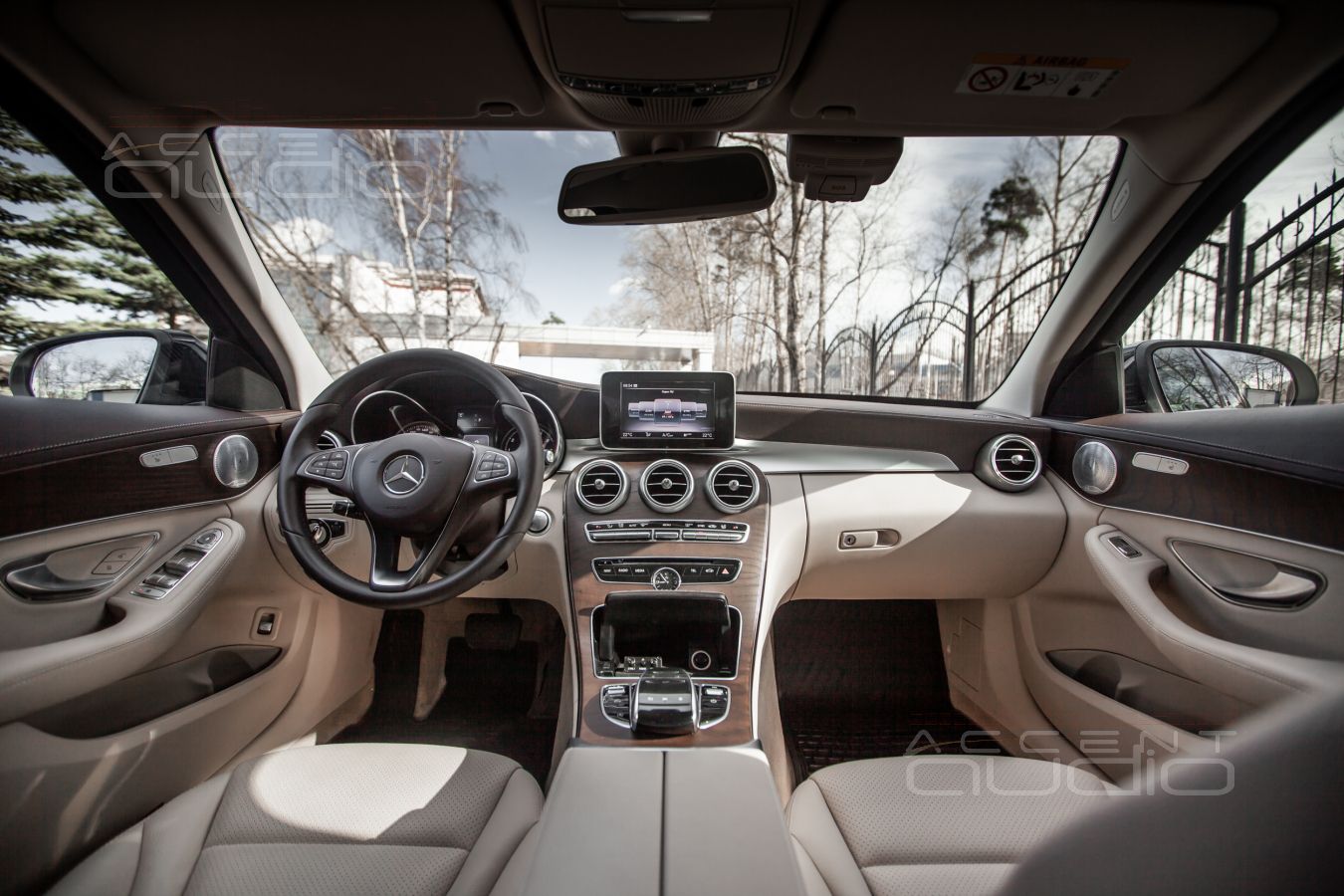 Теперь звук, теперь это действительно Mercedes-Benz !