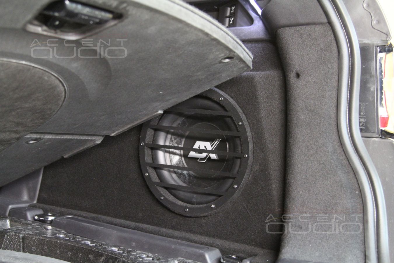 Выбор компонентов аудиосистемы в LandRover Discovery Sport