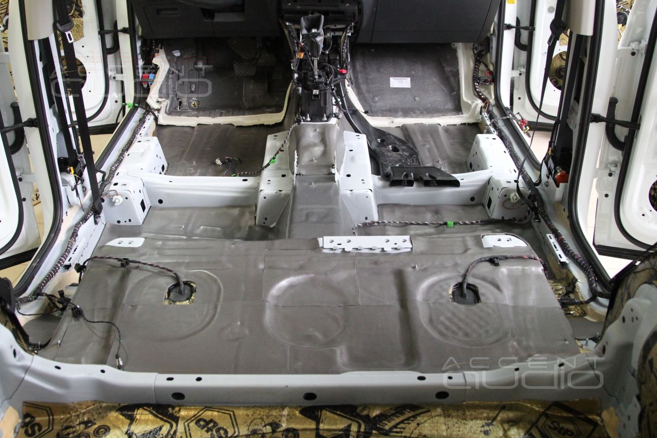 Шумоизоляция Volkswagen Tiguan 2017