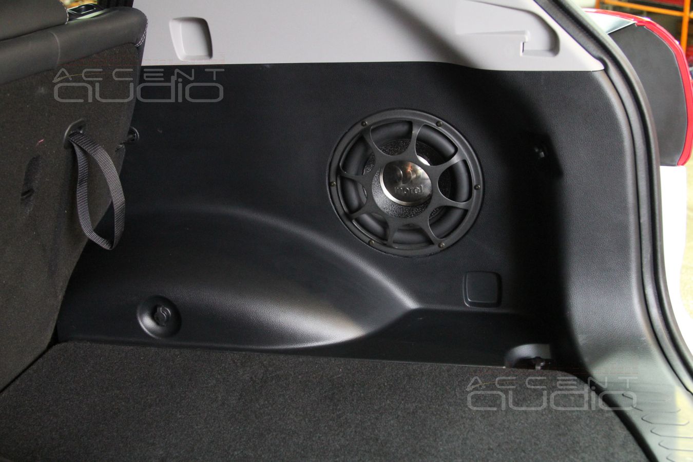 Замена сабвуфера в Kia Sportage