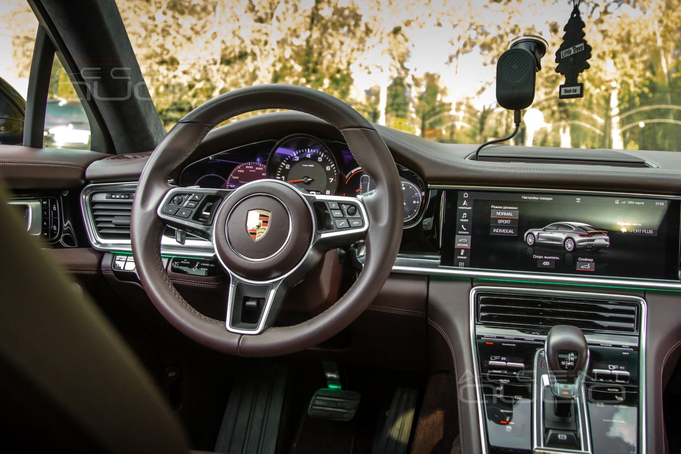 Держитесь, Патрики, завидуйте меломаны – музыкальная Panamera уже тут