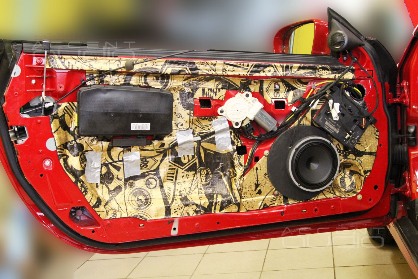 Выбор и установка акустики для Mercedes-Benz SL350