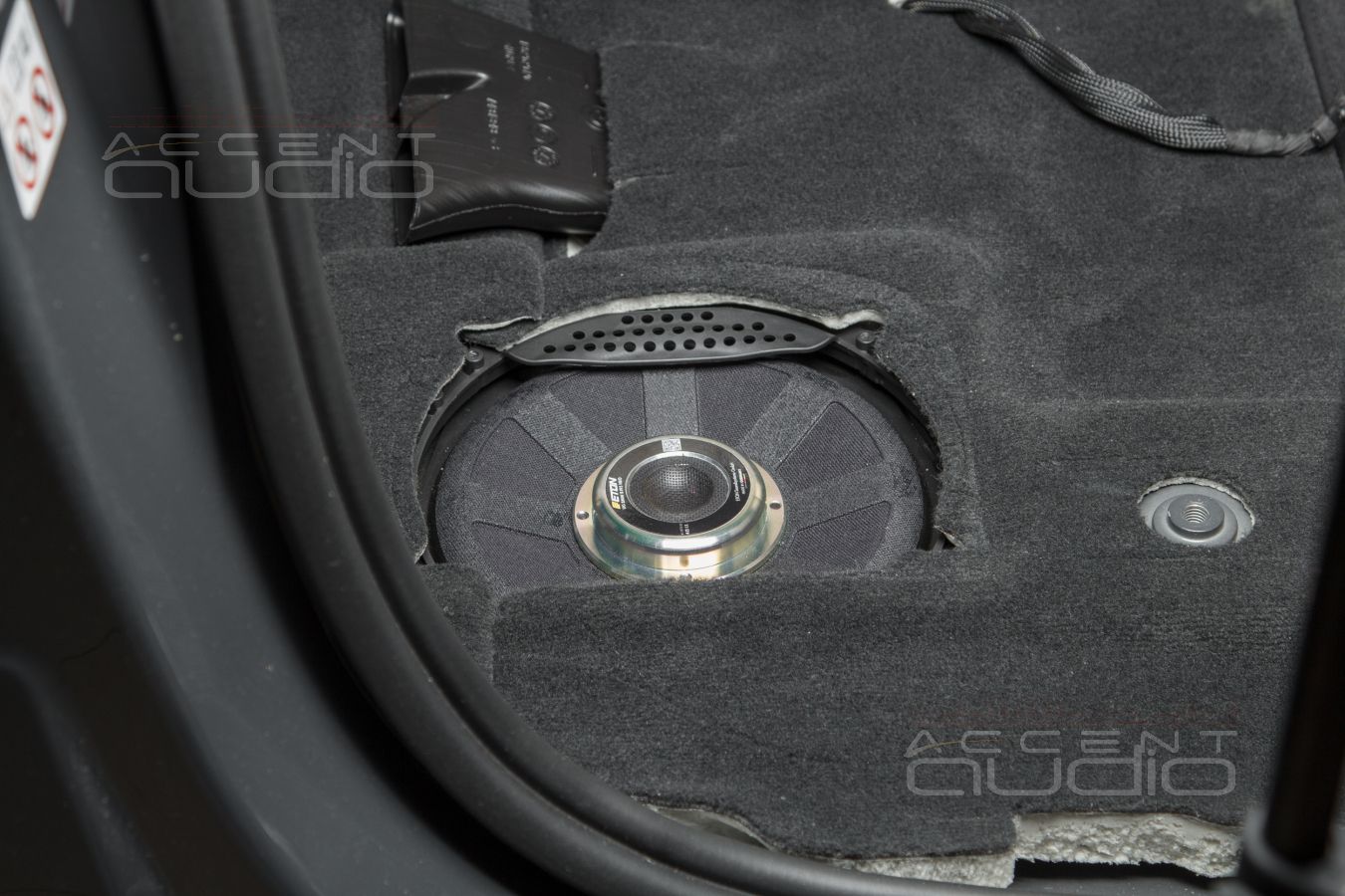 Подсидельные вуферы Eton B 195 Neo в BMW X6 III (G06)