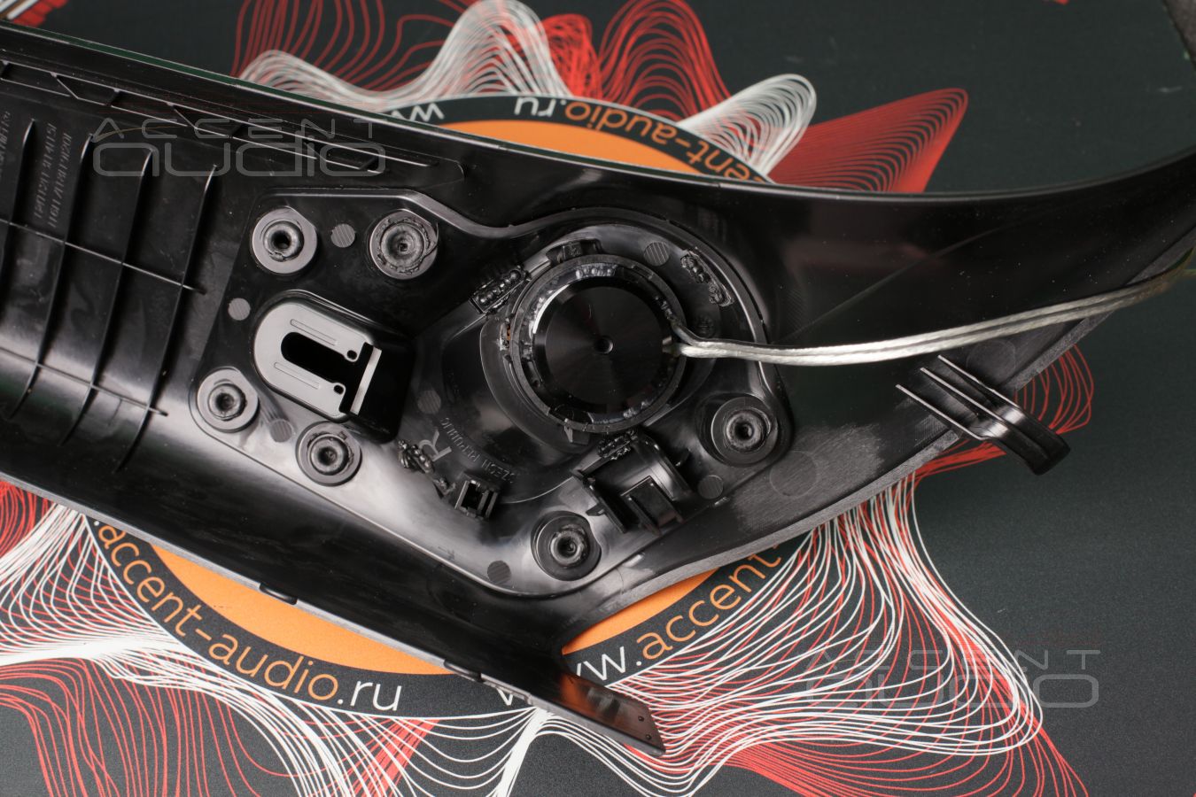 Новые твитеры DEGO Powerline PO2.5T Upgrade   в заводских стойках Mini Cooper S