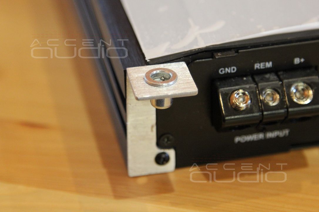 Установка усилителей и аудиопроцессора в Mercedes-Benz GLE