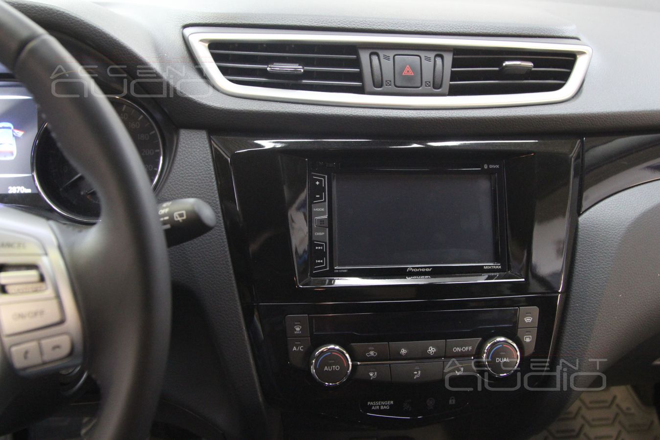 Pioneer отлично смотрится в Nissan Qashqai 2015