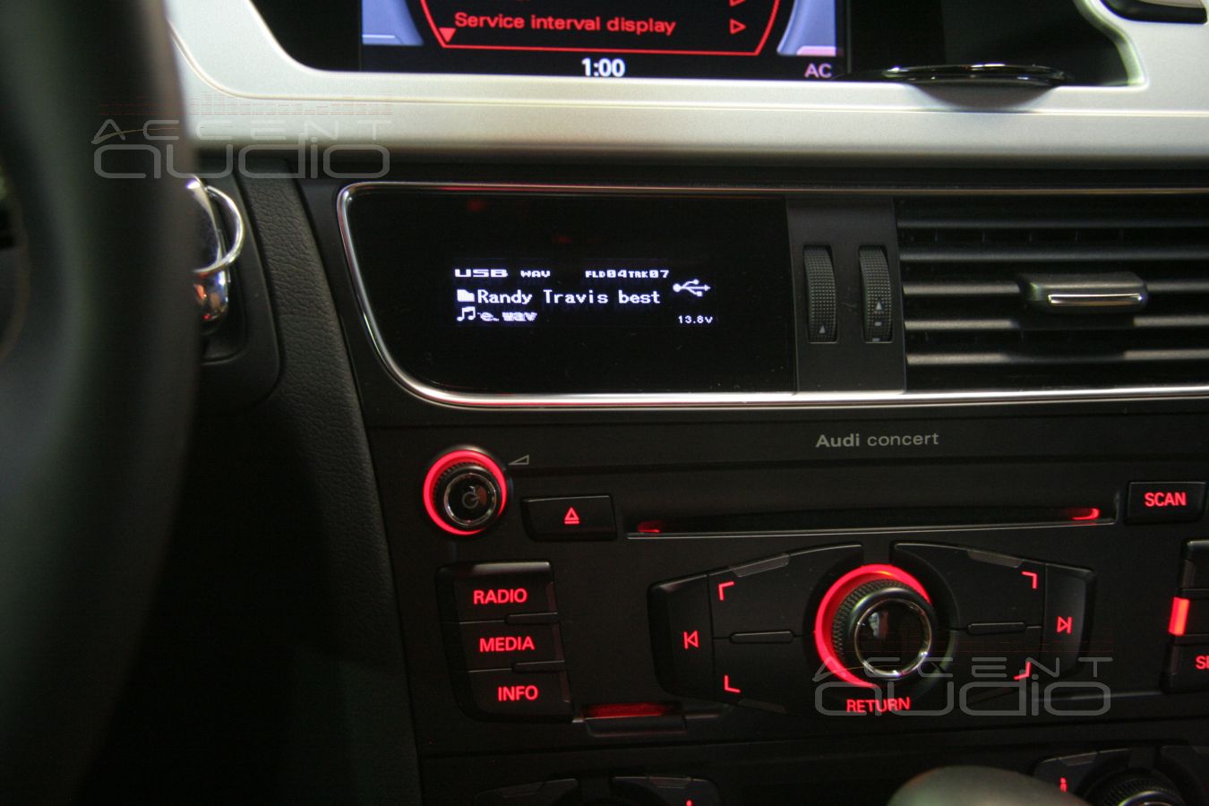 Оригинальная установка Pioneer DEX-P99RS в Audi