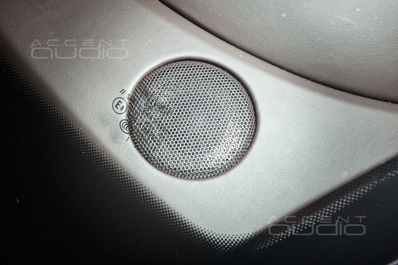 Торпеда Bentley Continental GT специально для твитеров Brax ?