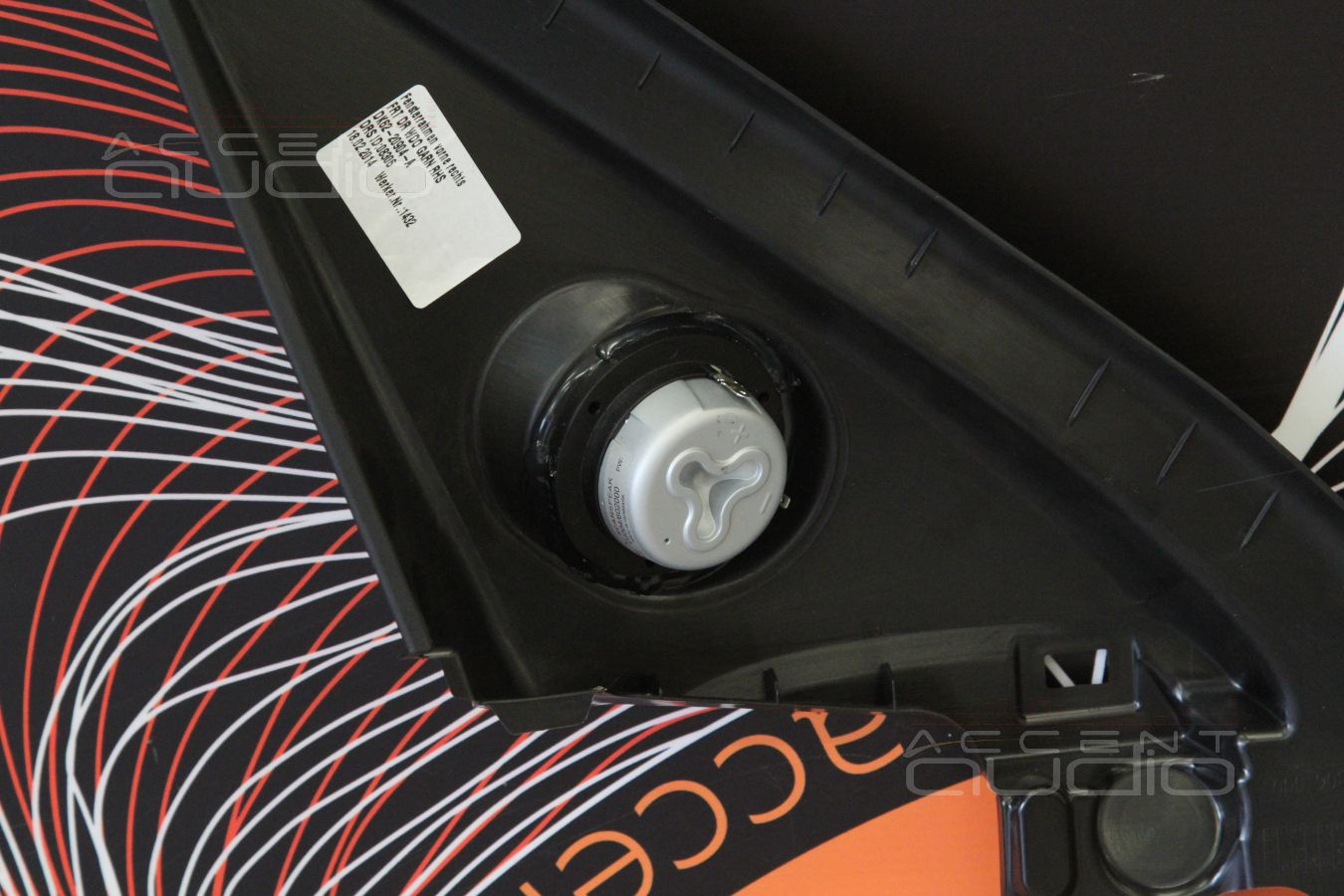 Установка роскошных пищалок в заводские места…….