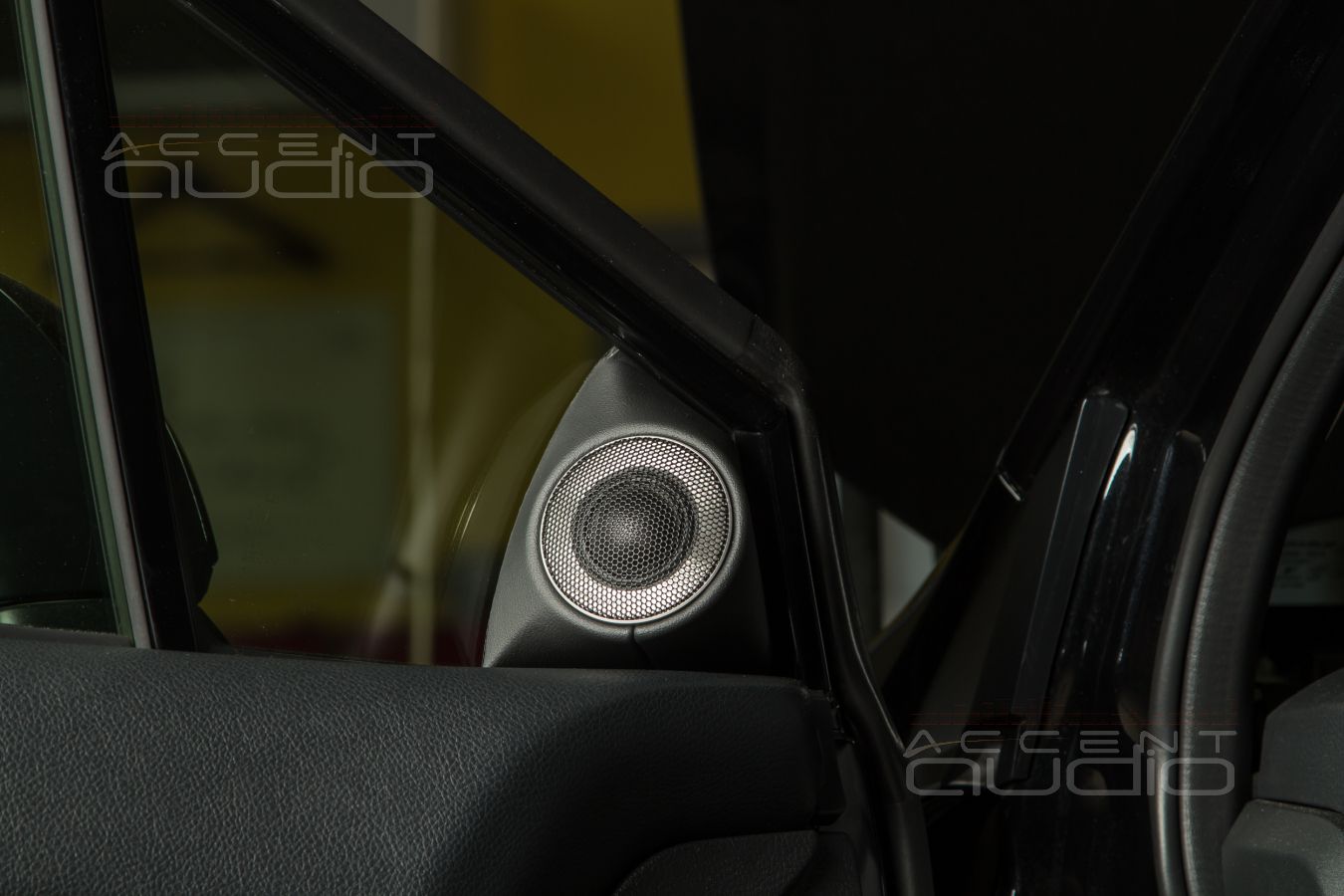 Решение: правильное размещение твитеров Brax ML1 в Subaru WRX