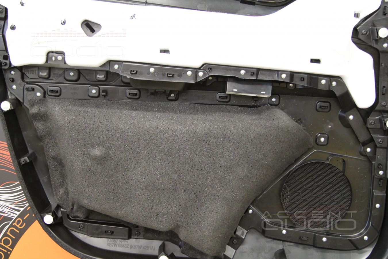 Мидбас в дверях CX5 и отличия FOCAL MW PS165F3 от FOCAL MW PS165FX