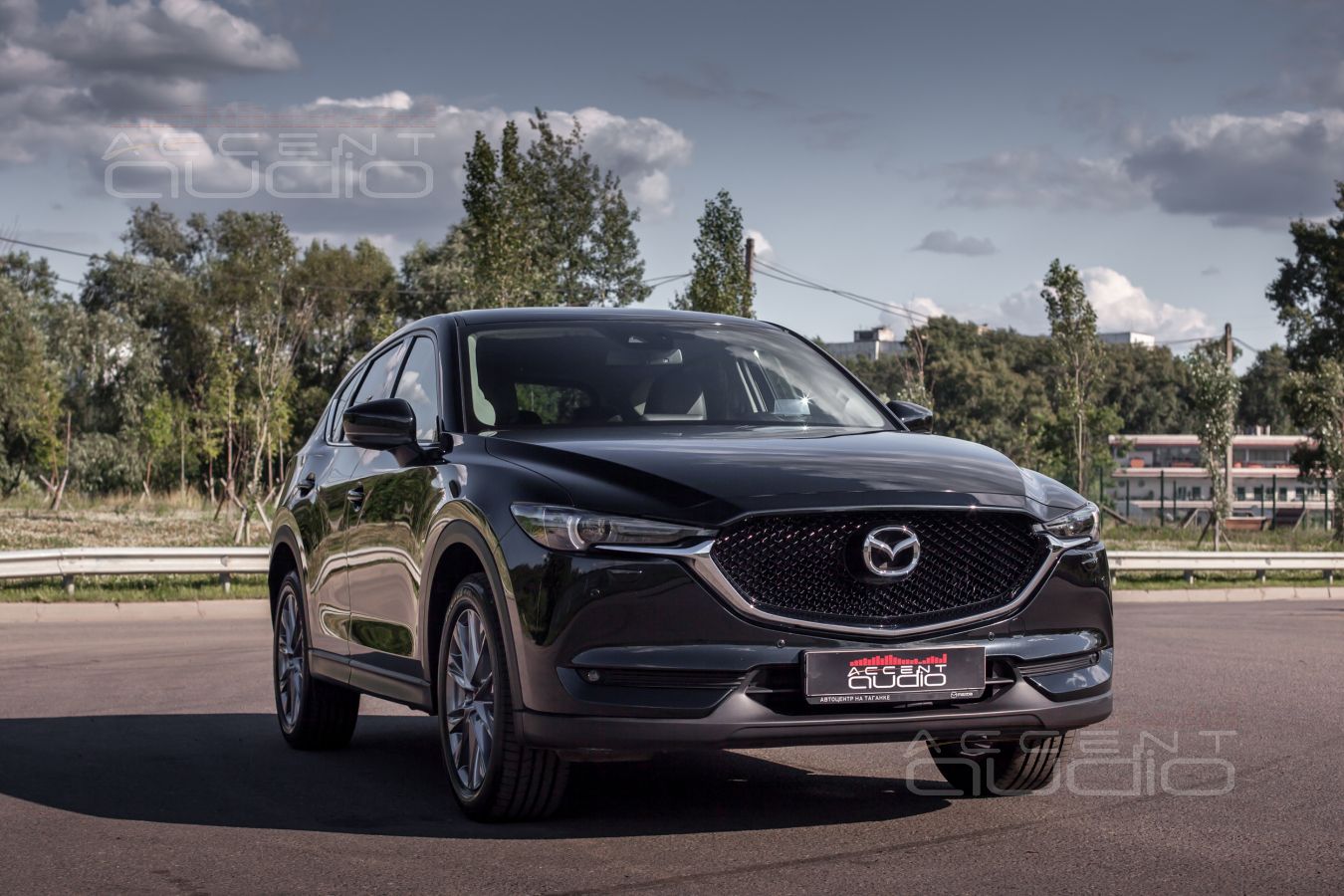 Звук для звукорежиссера в Mazda CX-5 - Очень аккуратно стойки получились. И воздуховоды сохранили - 