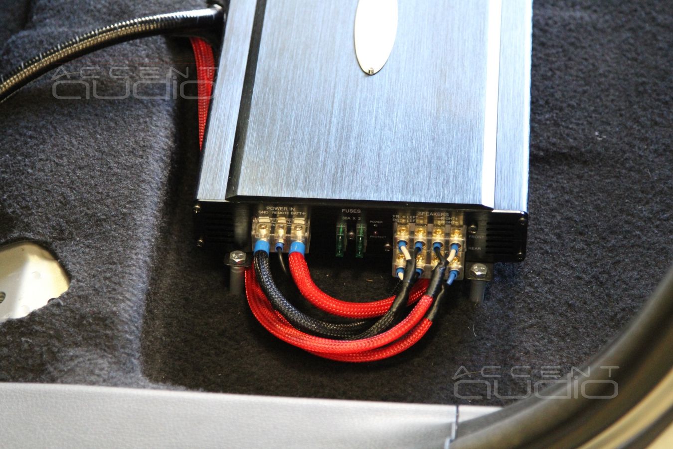 Установка усилителей Toyota Highlander