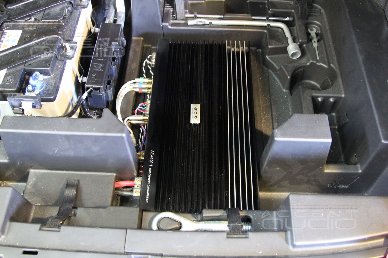 Установка усилителей и процессора в Infiniti FX