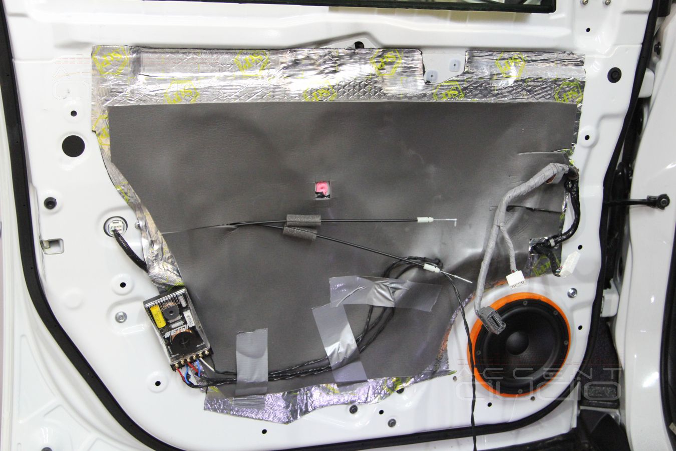 Вокруг Alpine INE-W928R