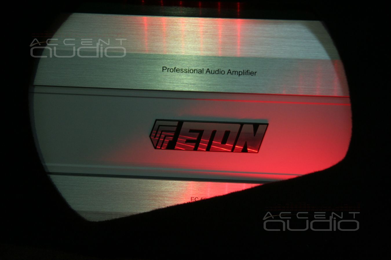 Subaru WRX STI: займите весь багажник пожалуйста !