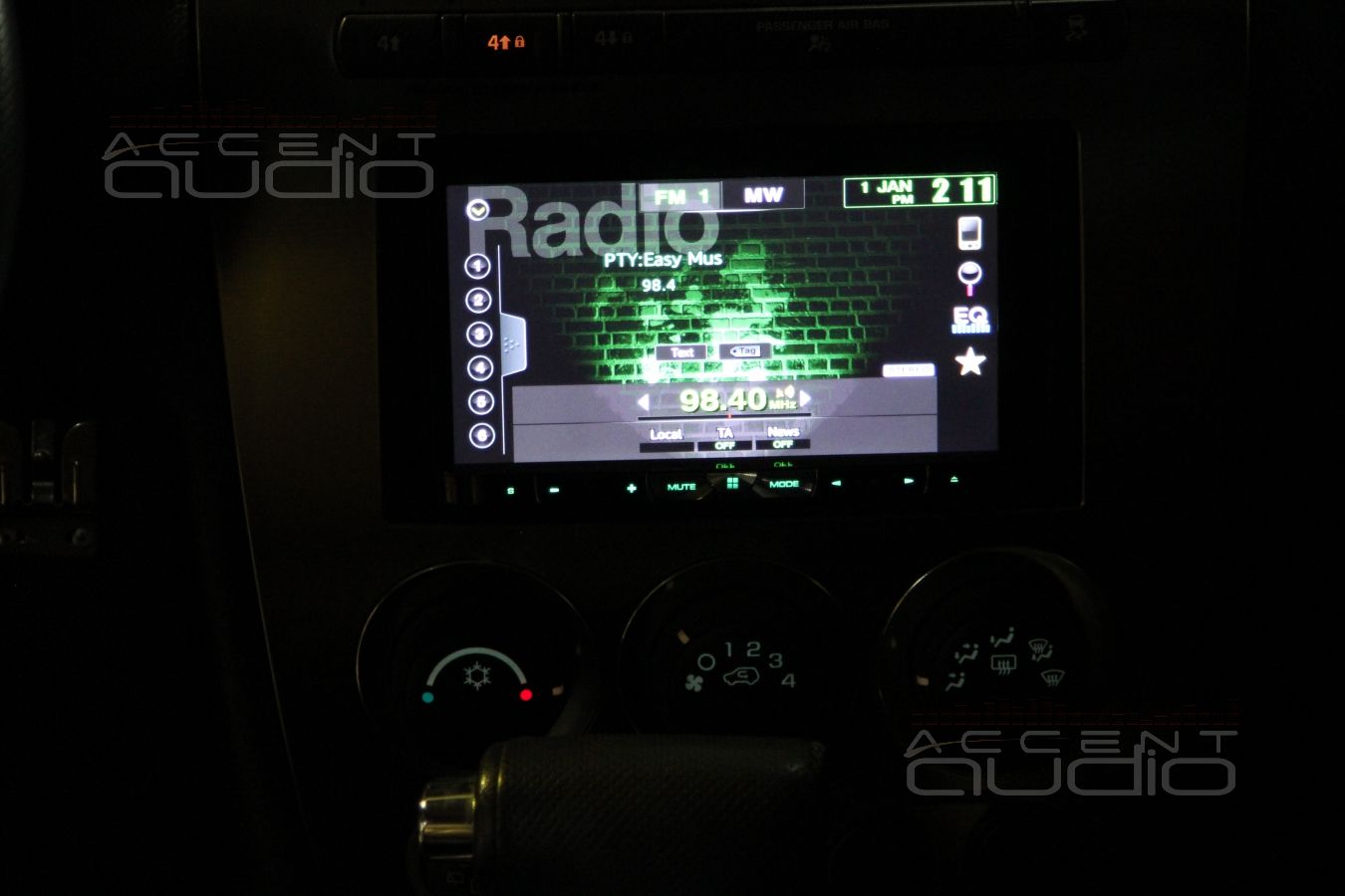 Pioneer AVH-X8500bt в Hummer H3