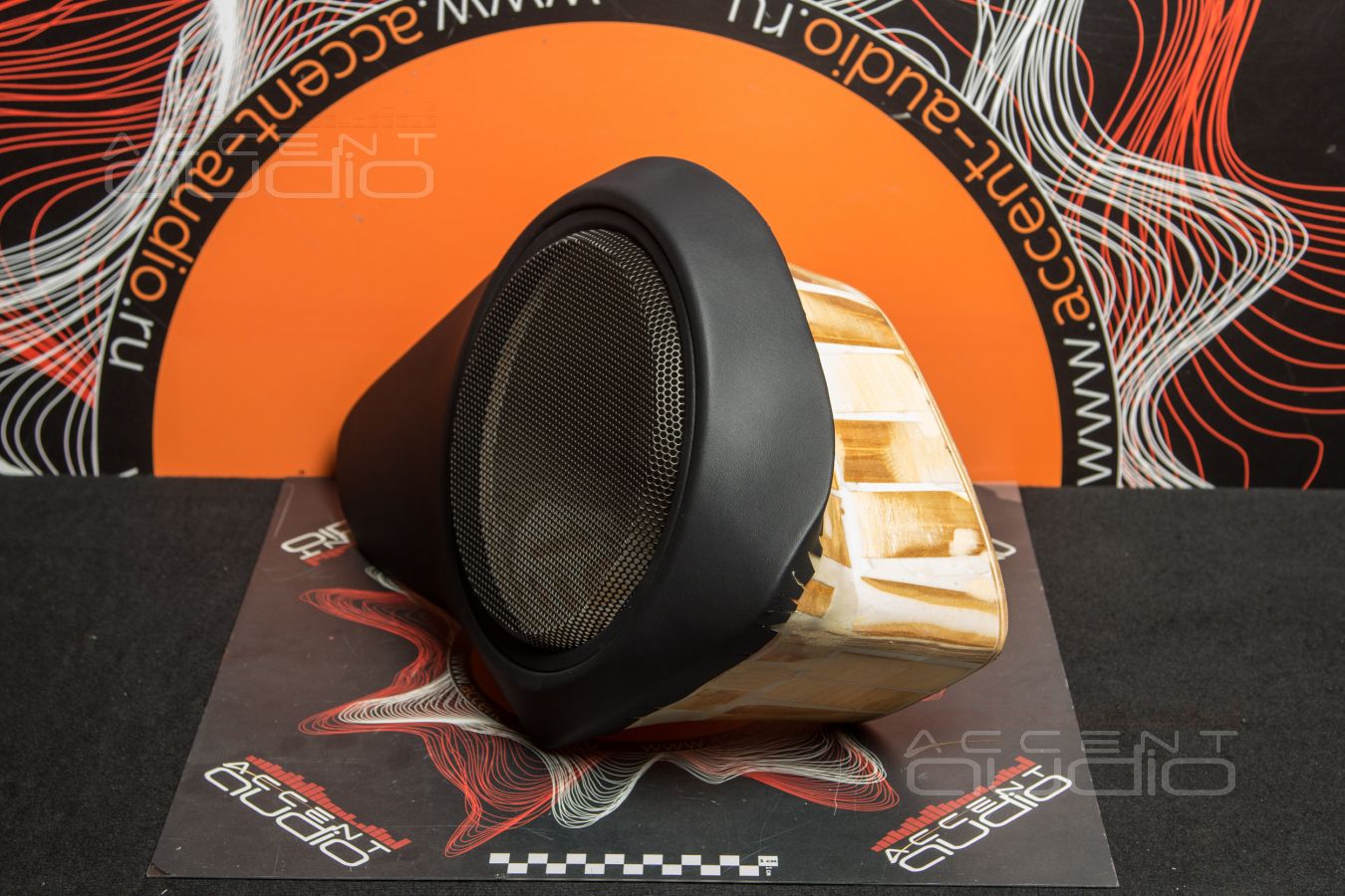 Новый, оригинальный, деревянный, стильный, компактный сабвуфер для Volvo V90 Cross Country