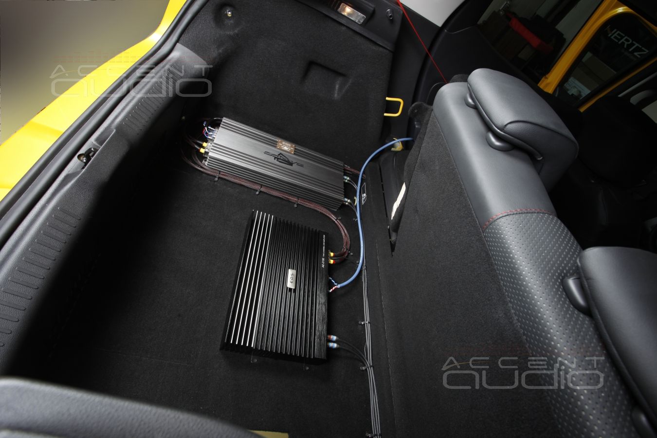 Установка усилителей в Renault Clio RS Sport