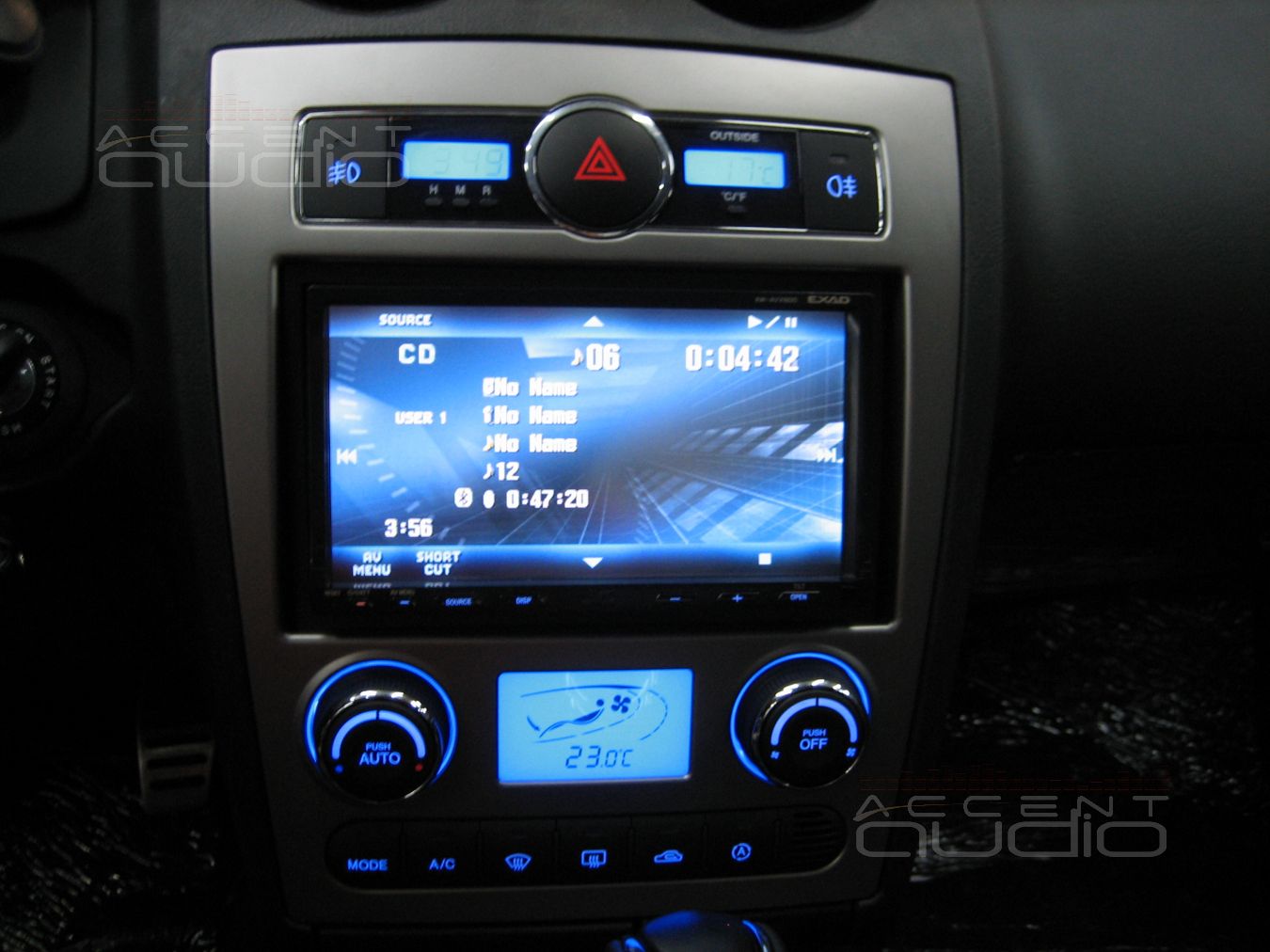 AV-центр+камера заднего вида в Hyundai Coupe NEW