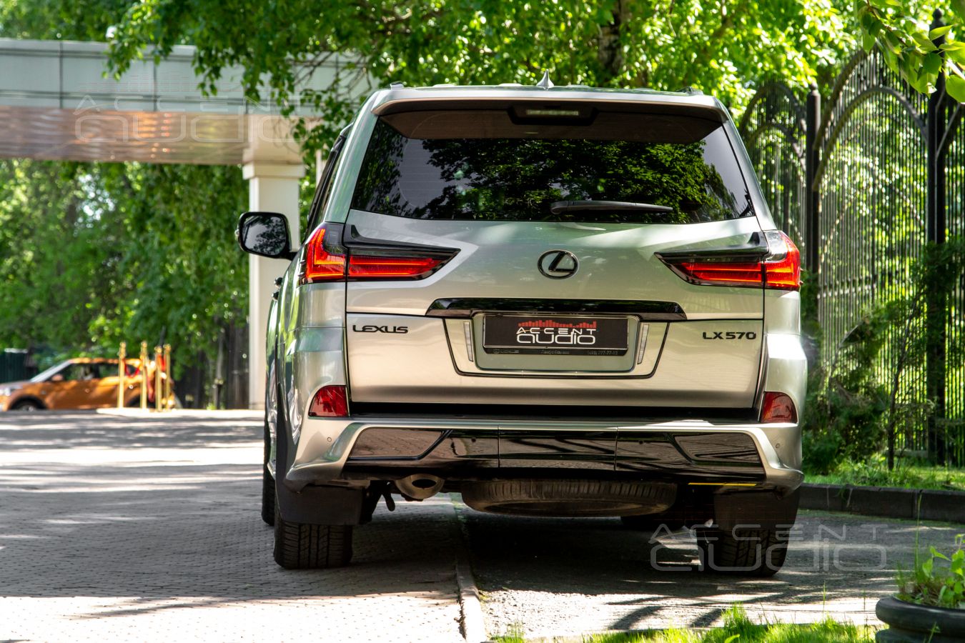 НЕ Mark Levinson в Lexus LX570