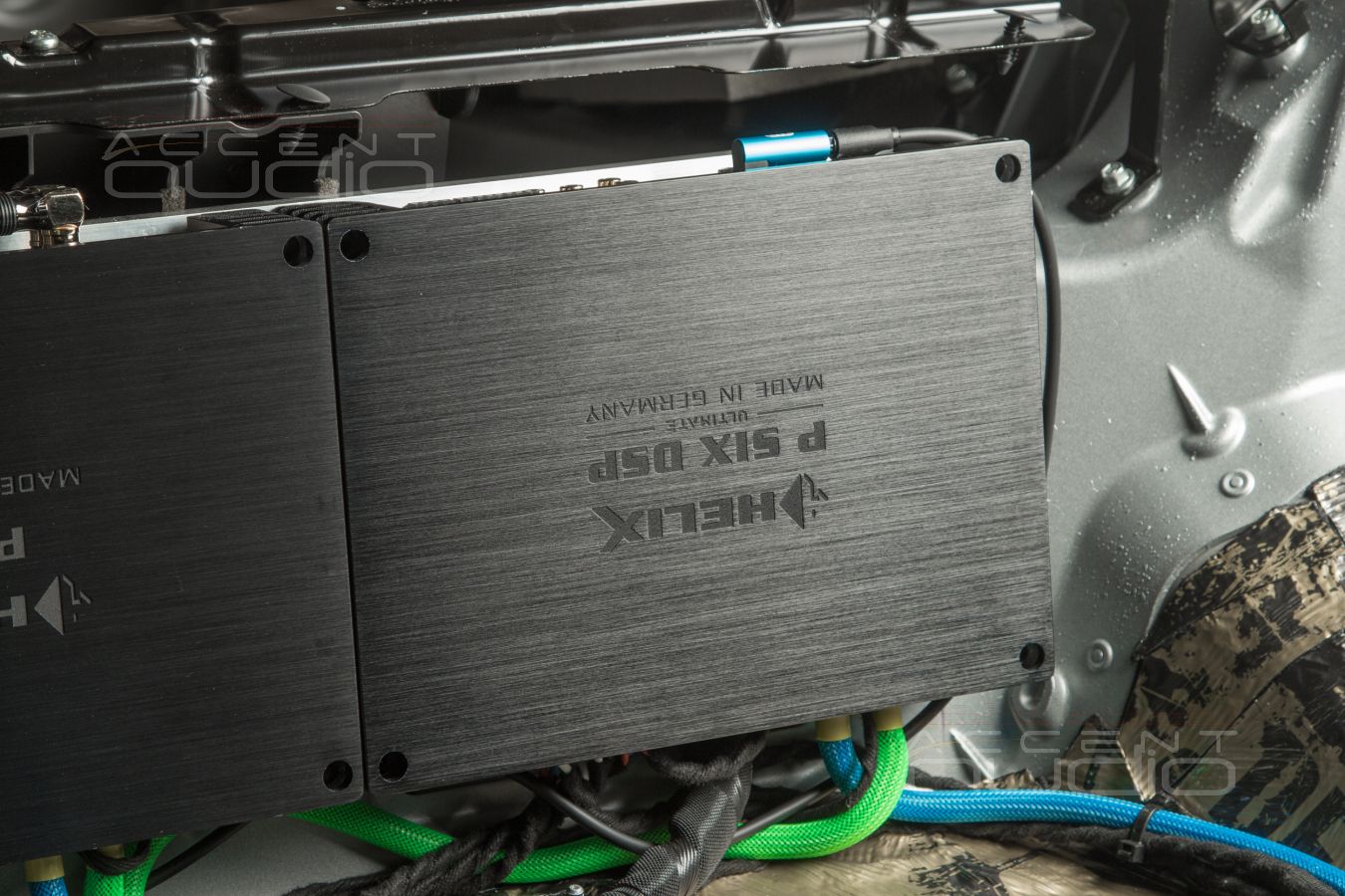 Установка усилителей класса Ultra-HD в новый Range Rover – лучше, чем на заводе !