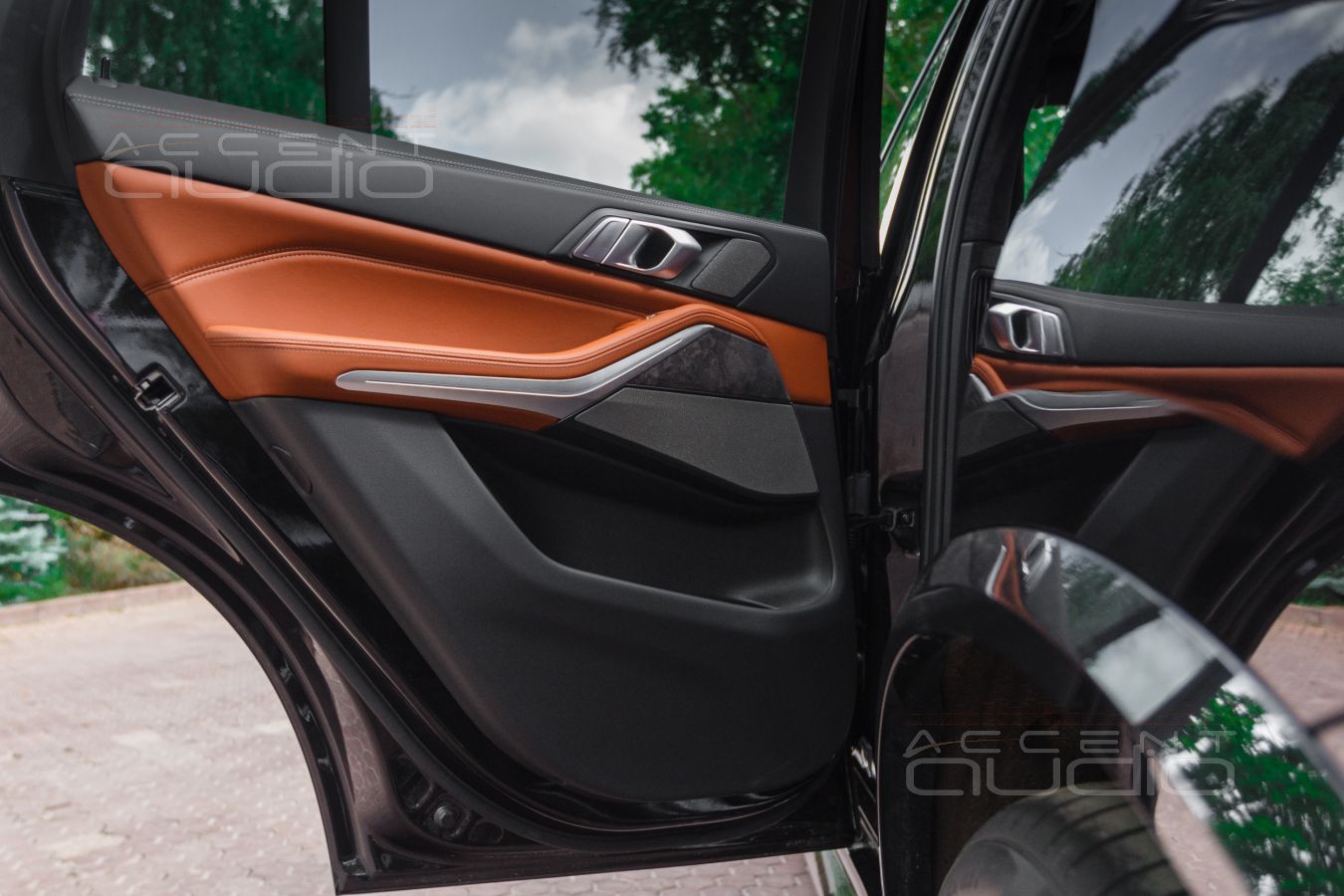 BLAM Signature S 100N24P и Focal IS BMW100 штатно в BMW X5