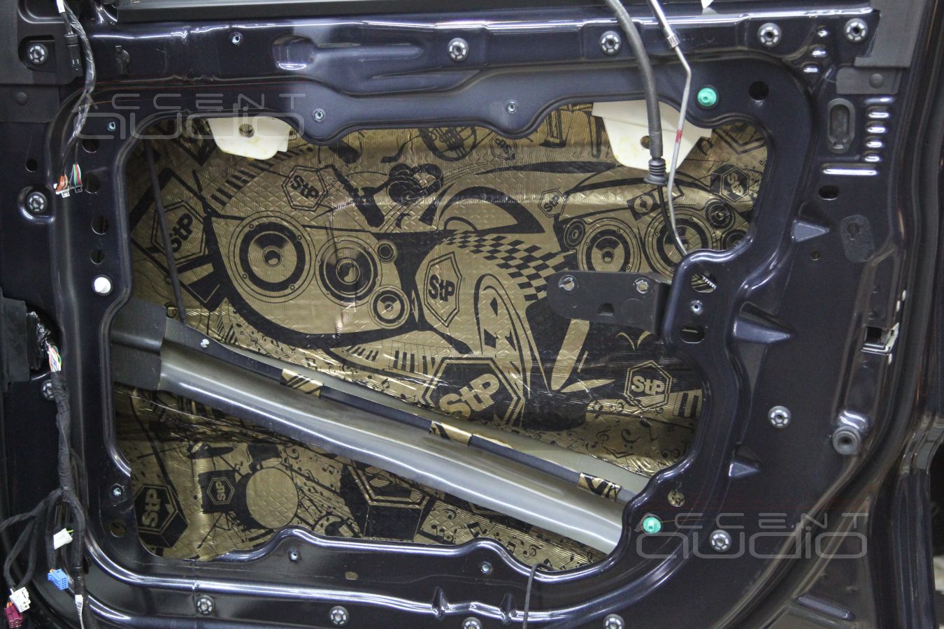 Модернизация аудиосистемы Jeep Grand Cherokee 2014