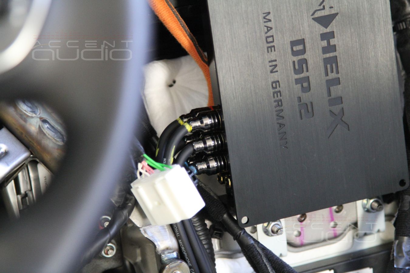 Установка аудиопроцессора Helix DSP.2 в новый Kia Sportage