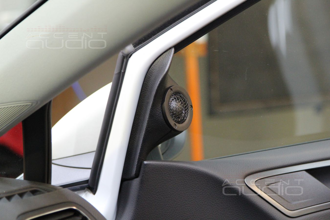 Установка акустики в Volkswagen Golf 7