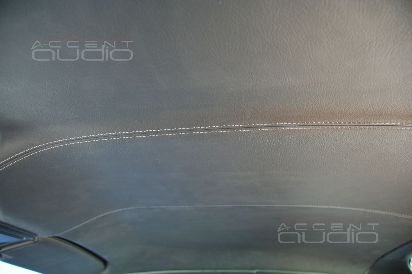 Любителям стильно-черного: Hyundai Coupe Black