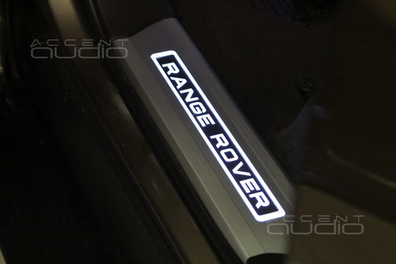 Что могут домашние динамики ScanSpeak, если их спрятать за заводские обшивки ?