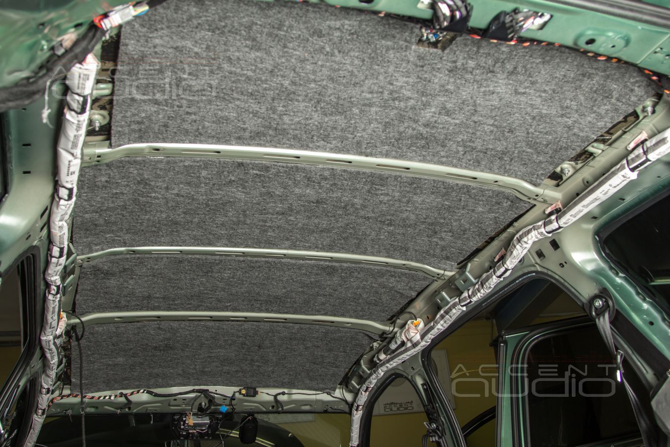 Шумоизоляция Skoda Kodiaq новыми материалами STP AEROCELL