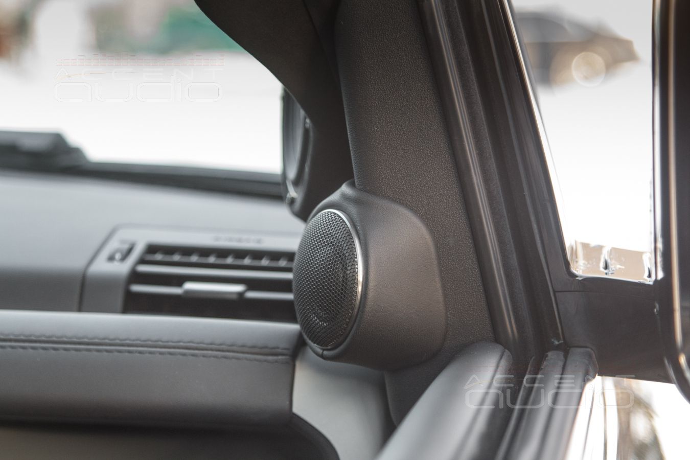 Выбор и дизайн: правильная установка СЧ-ВЧ динамиков Brax в LandRover Defender