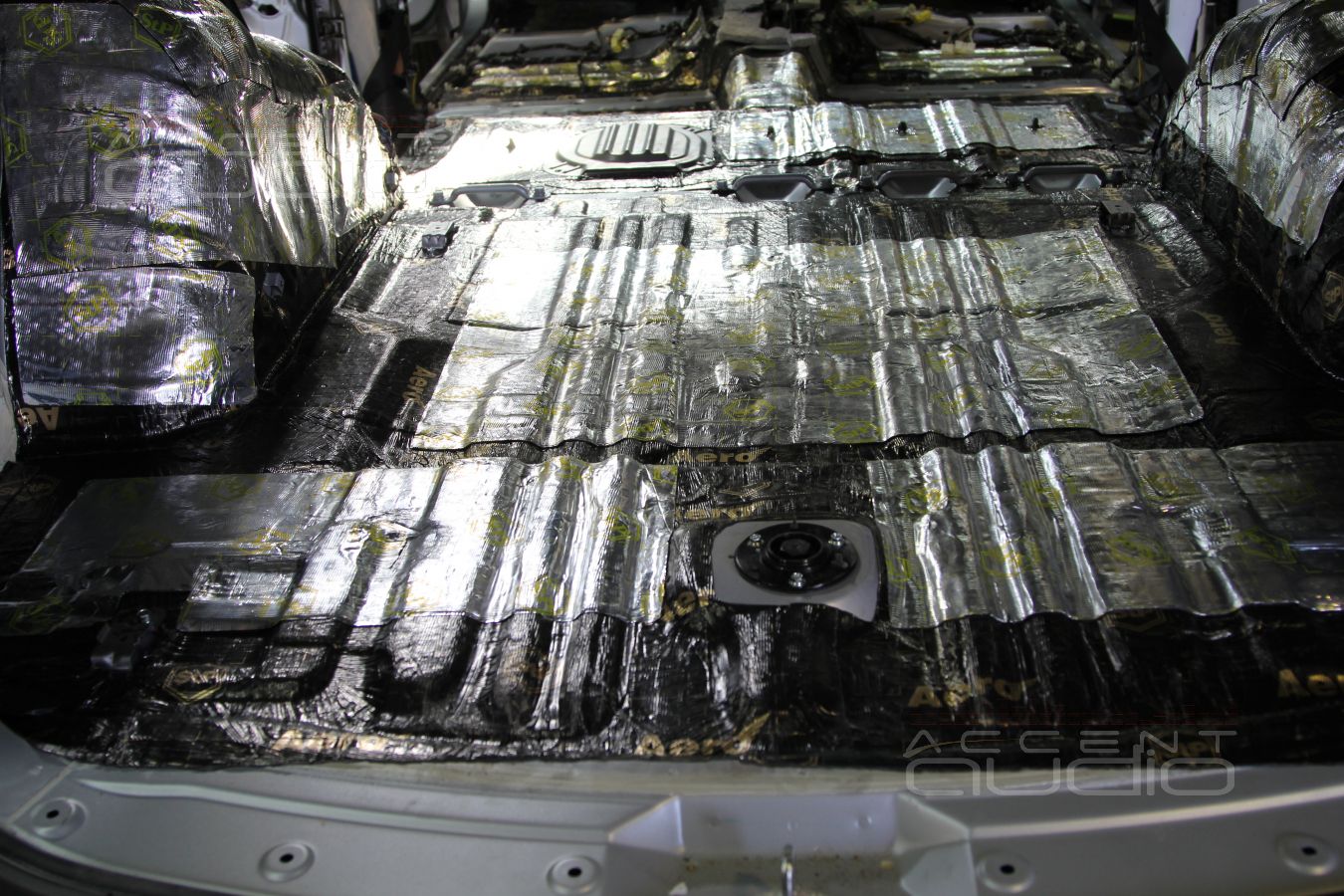 Шумоизоляция Mitsubishi Pajero Sport 2013