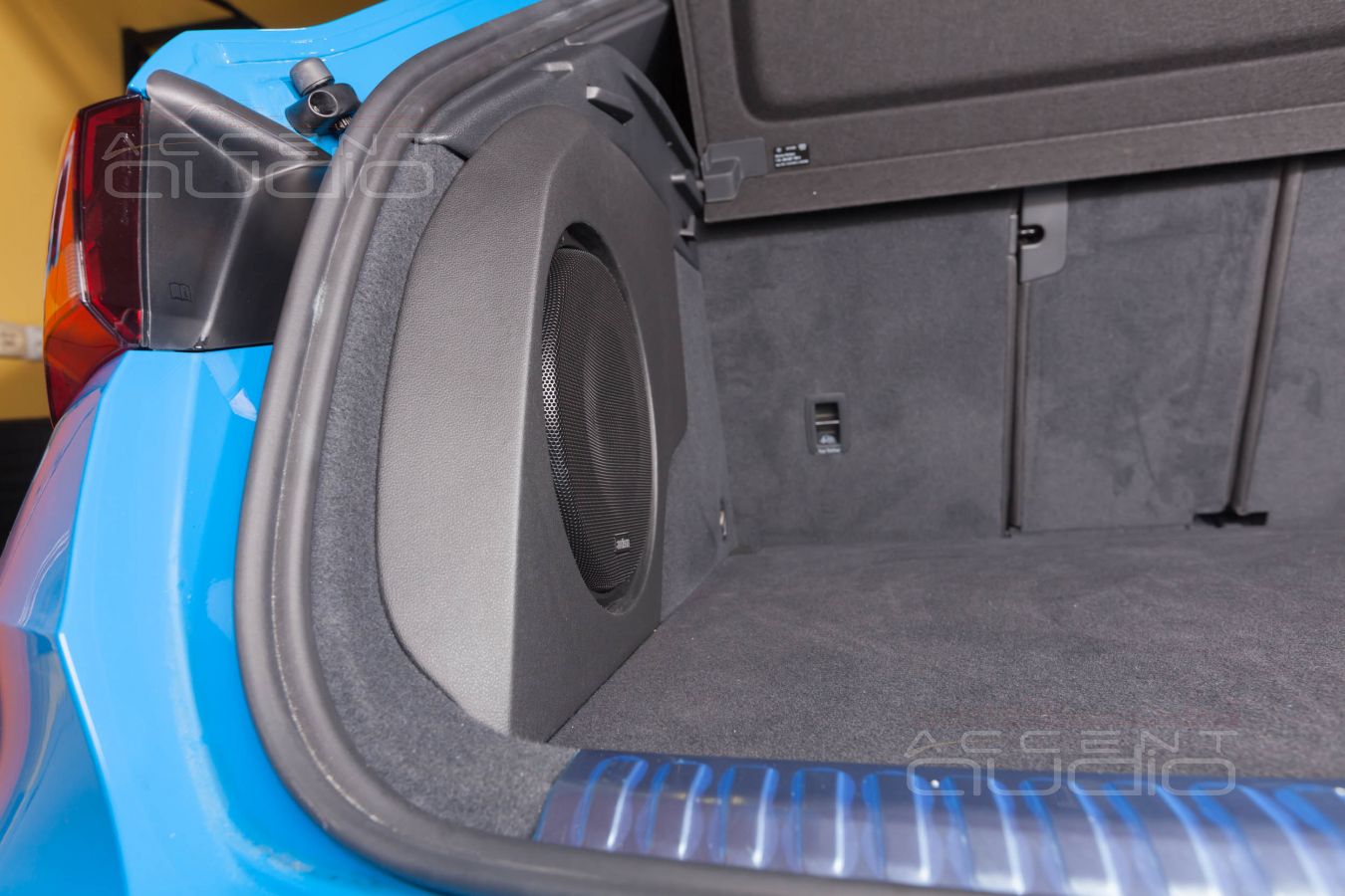 Установка сабвуфера