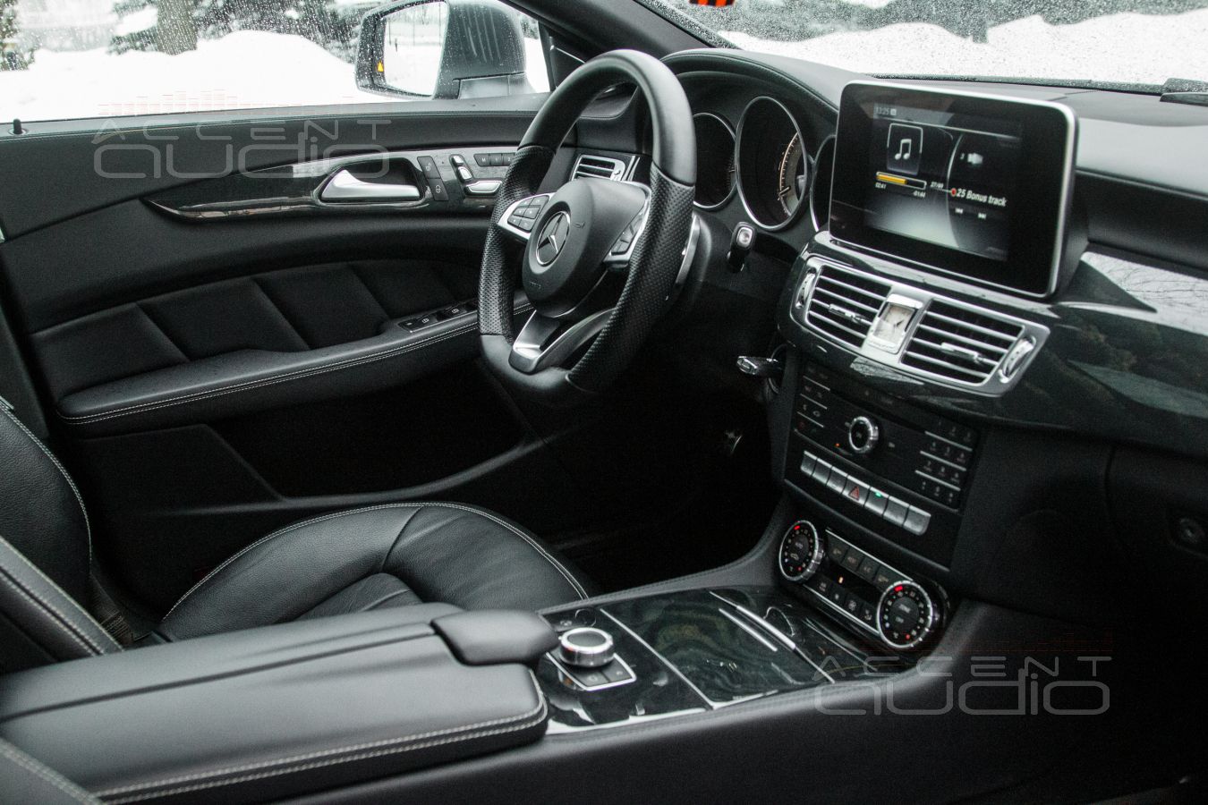 Новая, бюджетная аудиосистема в Mercedes-Benz CLS, как она звучит ?