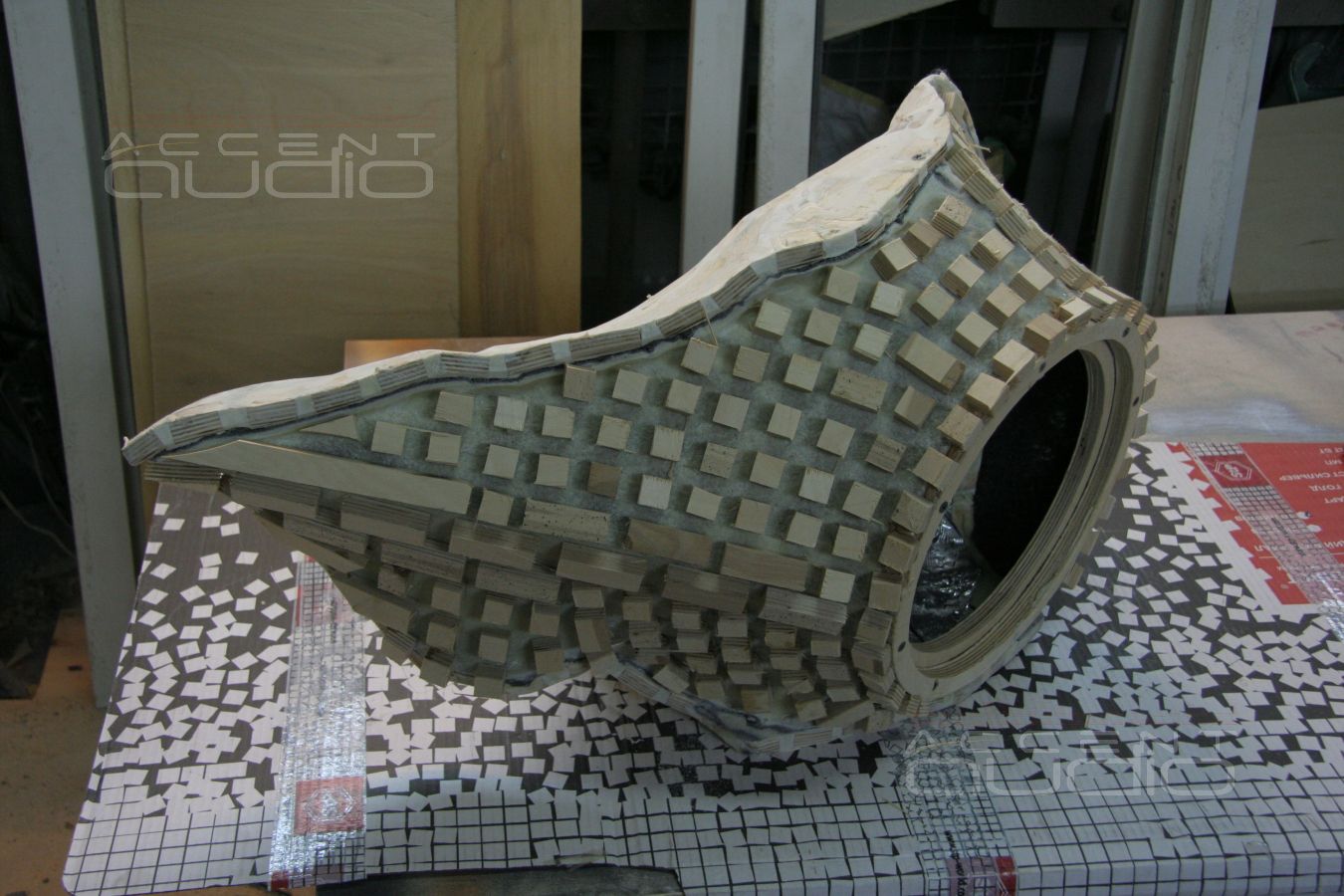 Изготовление сабвуфера для Jaguar XF