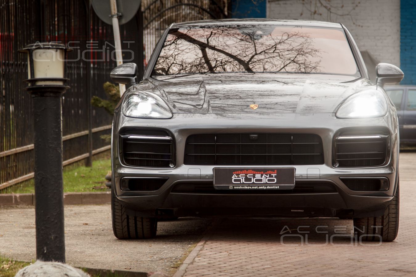 Проект бюджетно-премиальной аудиосистемы для Porsche Cayenne Coupe 2022